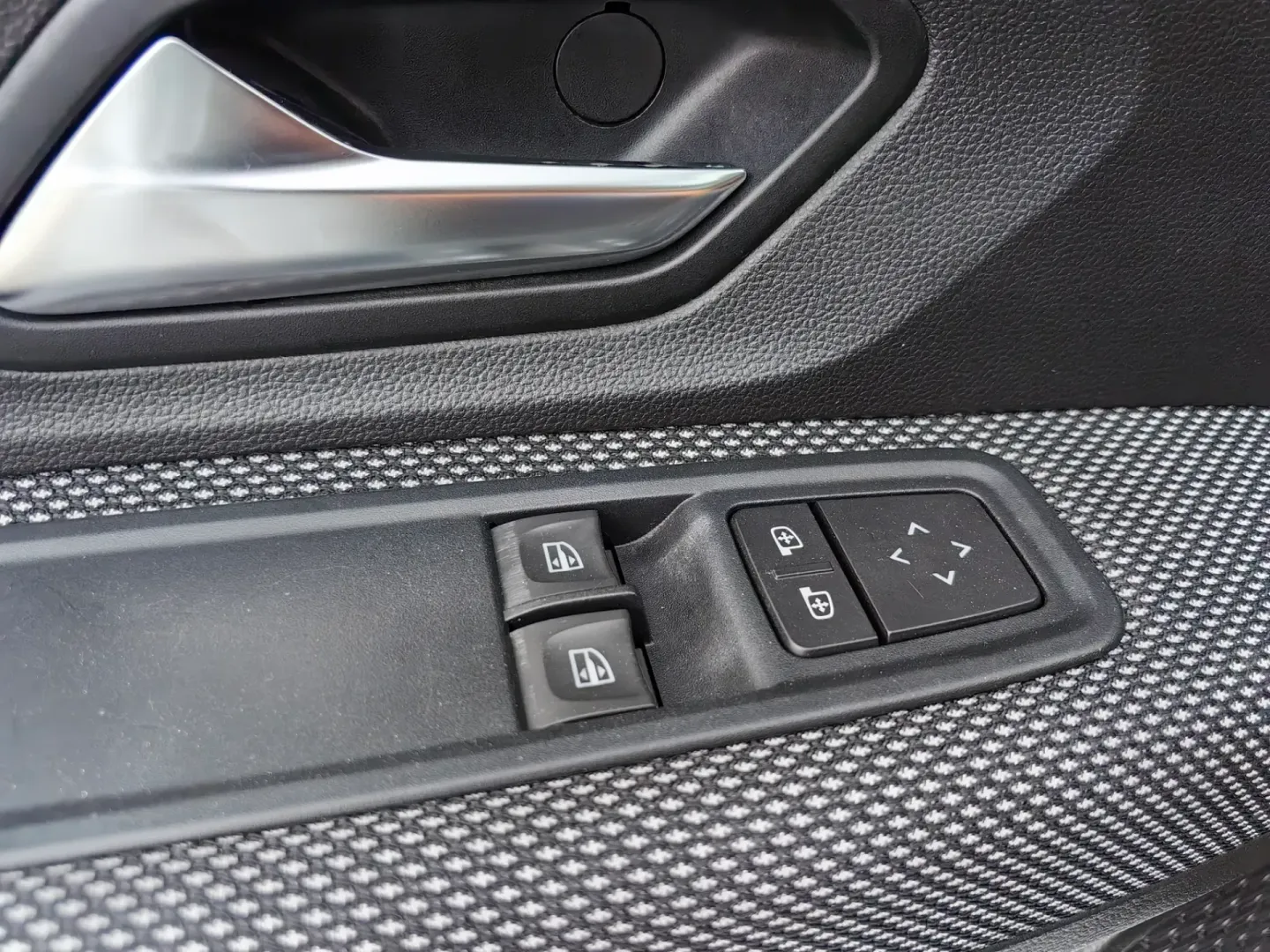 Cumpara/ Vinde online Dacia Sandero 2021 SH, la cel mai bun pret pentru tine!