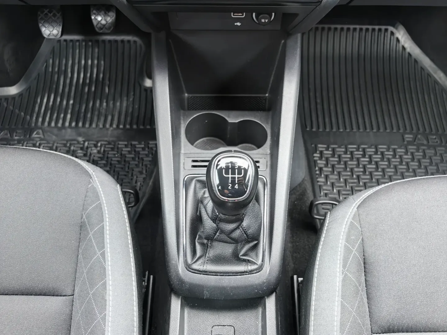 Cumpara/ Vinde online Skoda Fabia 2022 SH, la cel mai bun pret pentru tine!