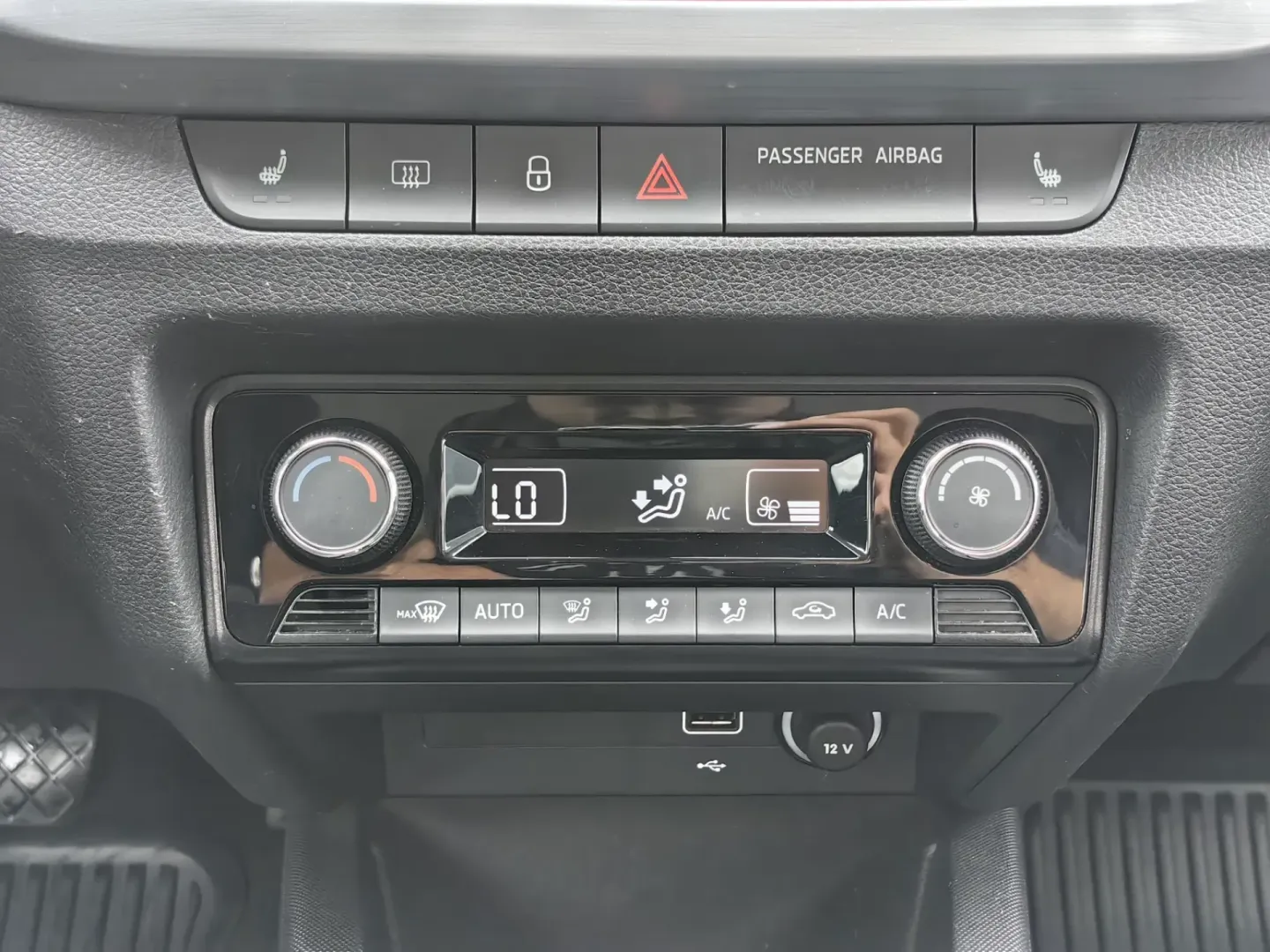 Cumpara/ Vinde online Skoda Fabia 2022 SH, la cel mai bun pret pentru tine!