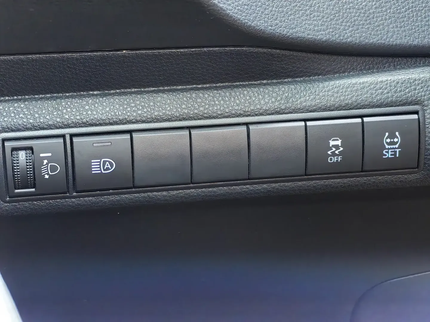 Cumpara/ Vinde online Toyota Corolla 2022 SH, la cel mai bun pret pentru tine!