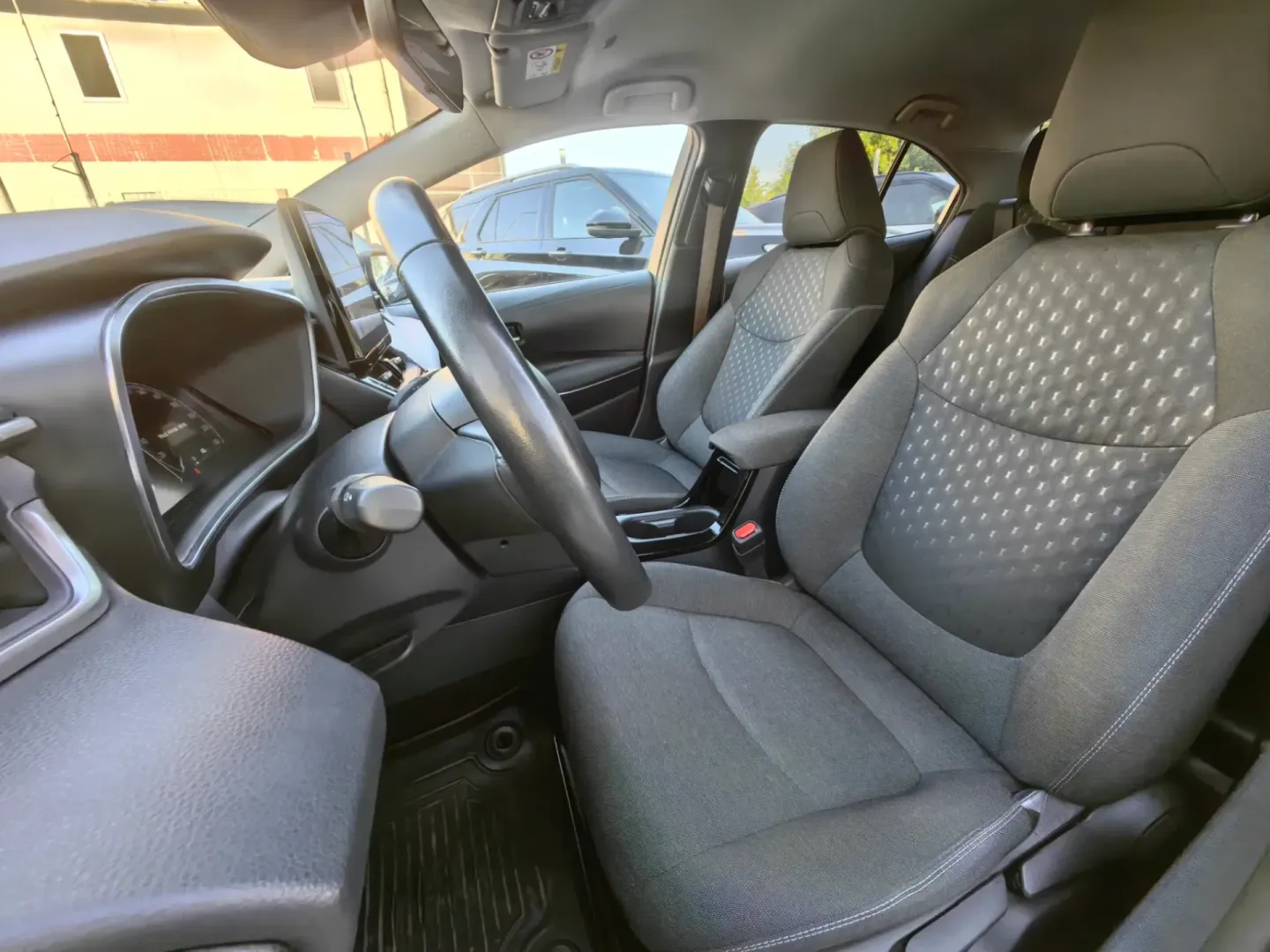 Cumpara/ Vinde online Toyota Corolla 2023 SH, la cel mai bun pret pentru tine!