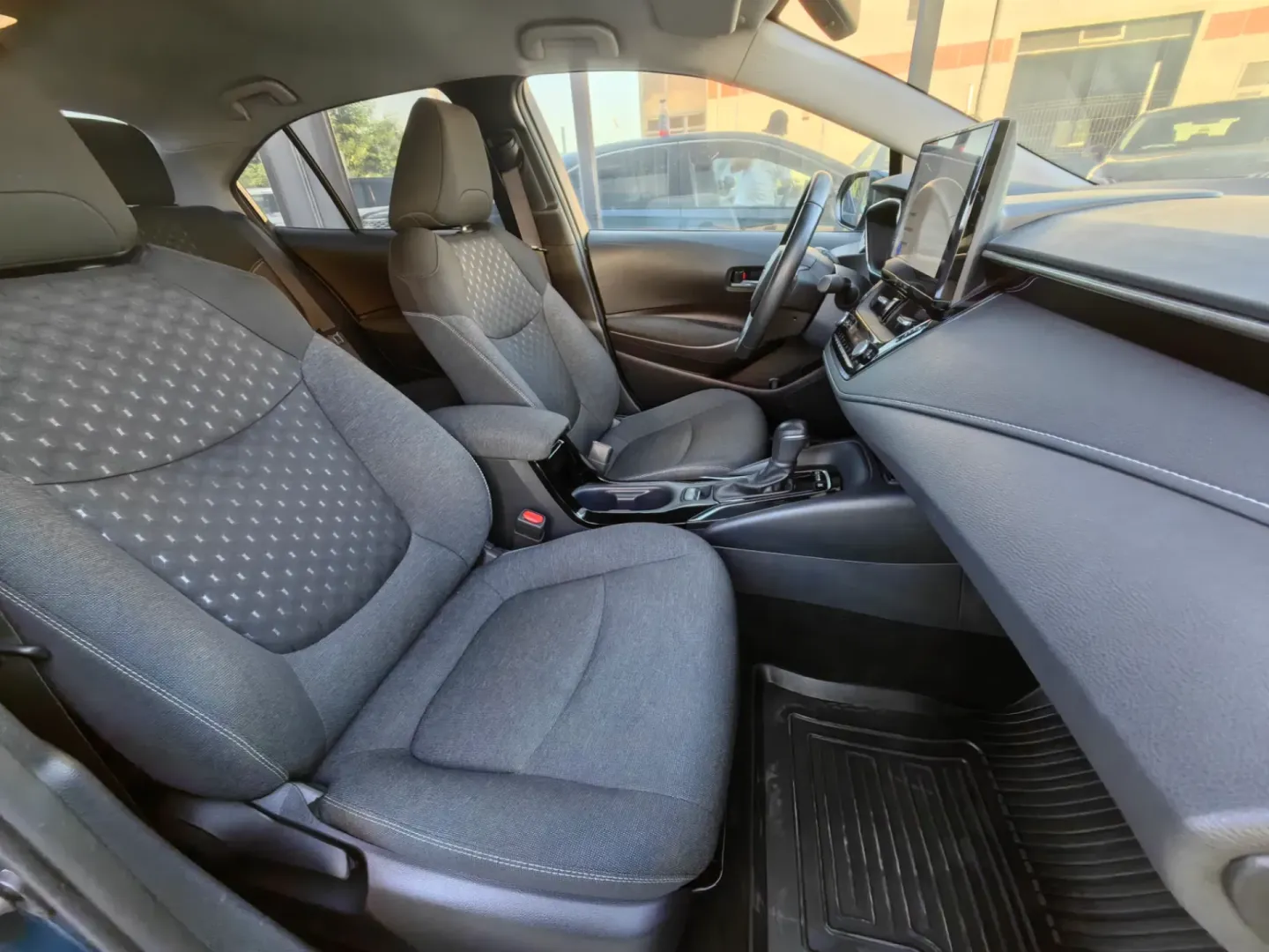 Cumpara/ Vinde online Toyota Corolla 2023 SH, la cel mai bun pret pentru tine!