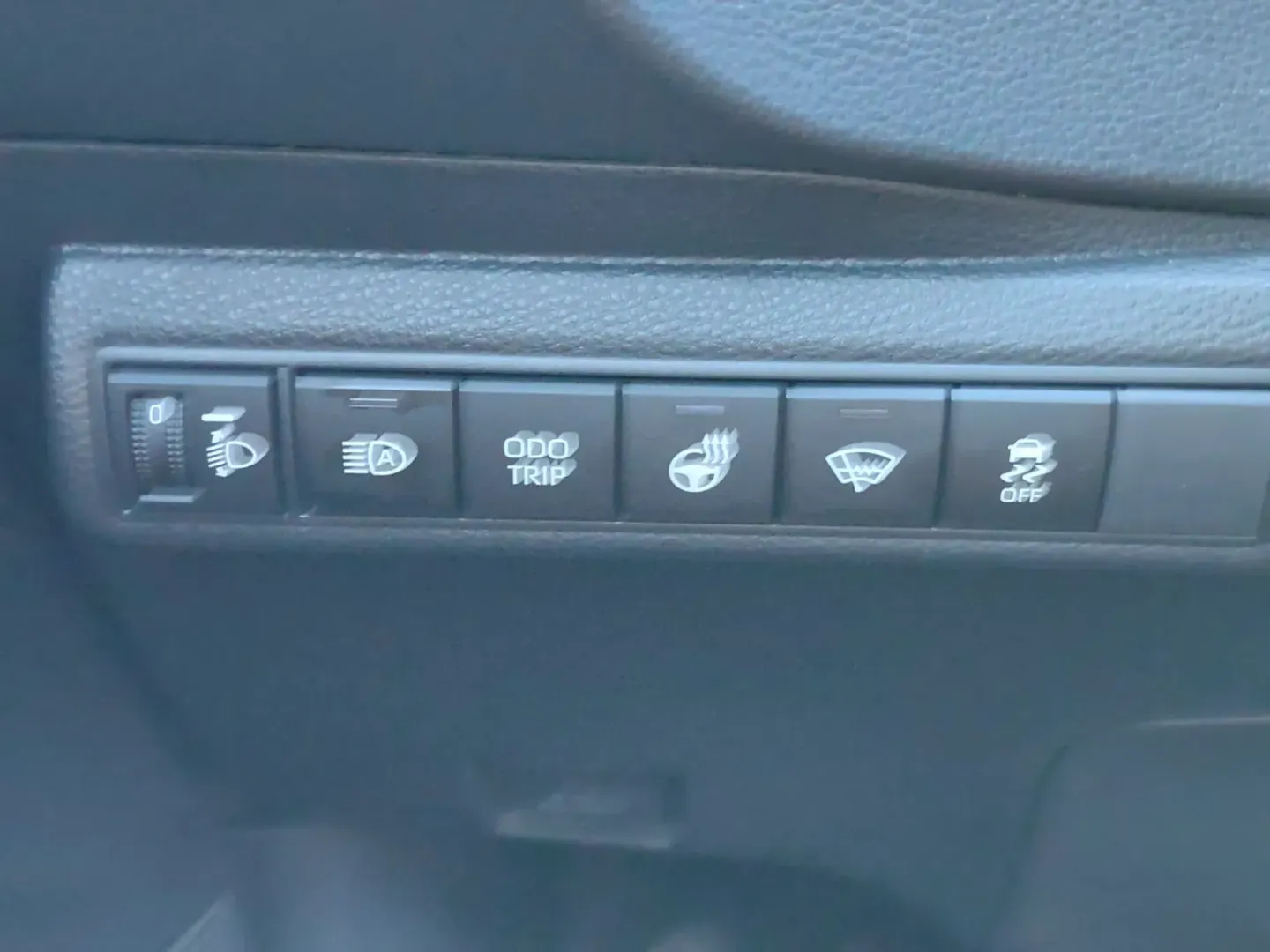 Cumpara/ Vinde online Toyota Corolla 2023 SH, la cel mai bun pret pentru tine!