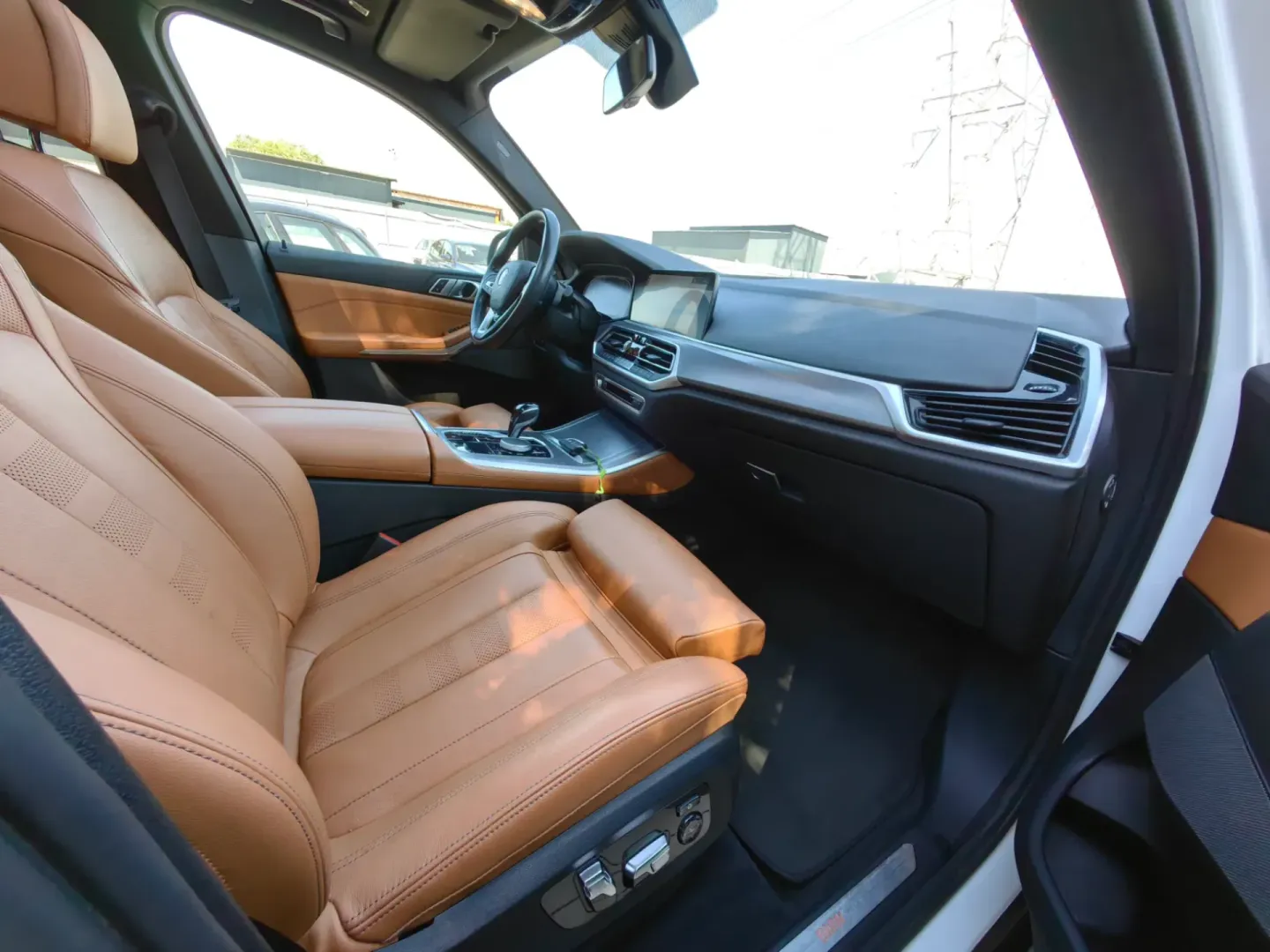 Cumpara/ Vinde online BMW X5 2022 SH, la cel mai bun pret pentru tine!