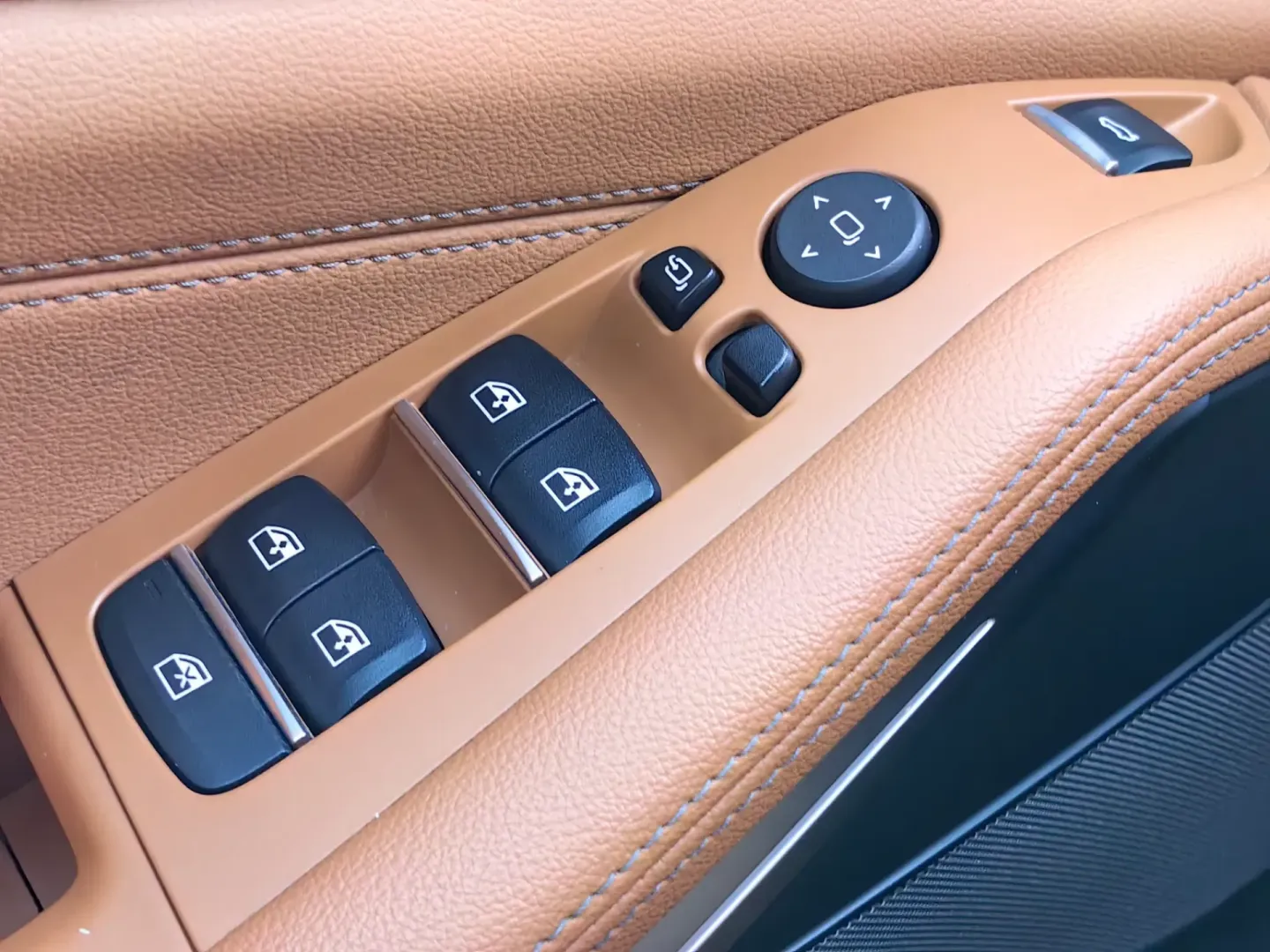 Cumpara/ Vinde online BMW X5 2022 SH, la cel mai bun pret pentru tine!
