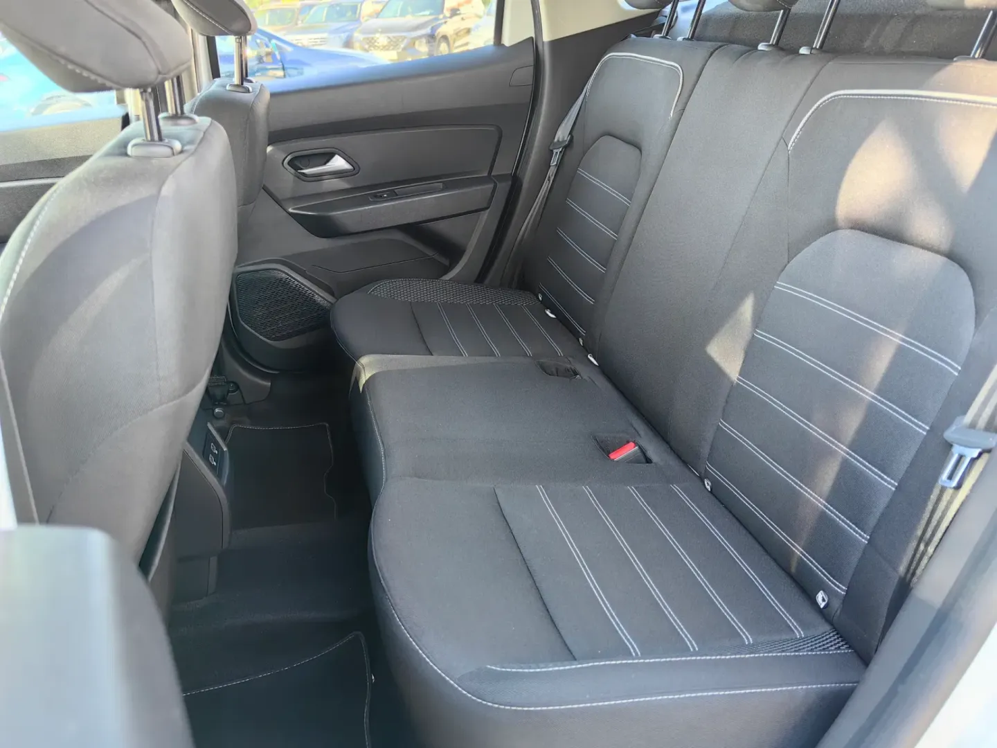 Cumpara/ Vinde online Dacia Duster 2022 SH, la cel mai bun pret pentru tine!