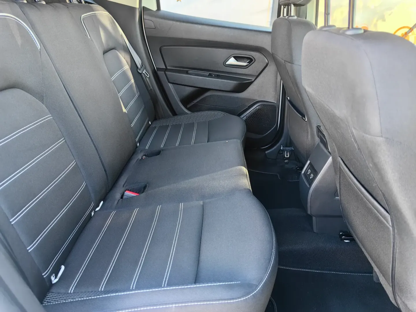 Cumpara/ Vinde online Dacia Duster 2022 SH, la cel mai bun pret pentru tine!