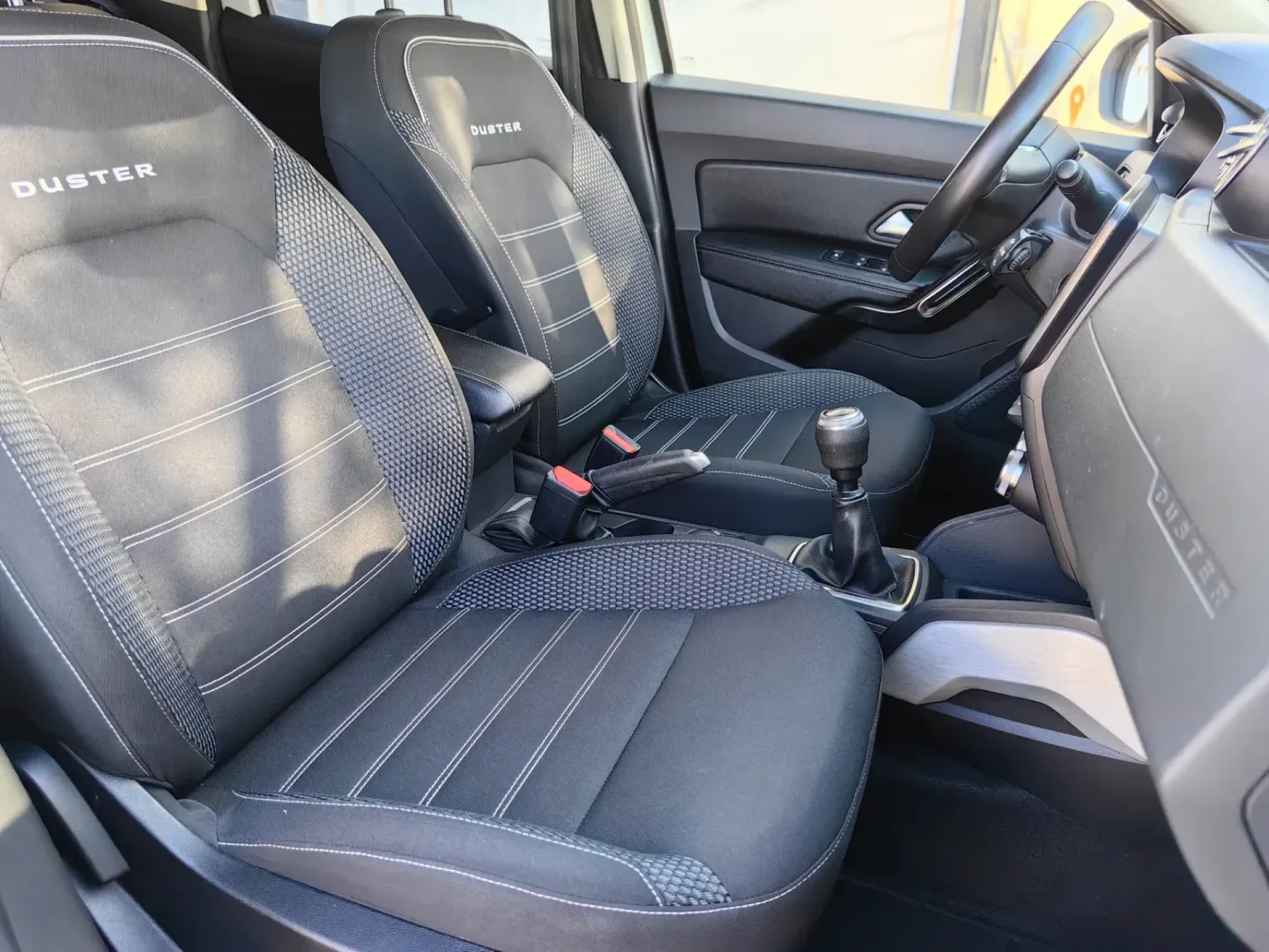 Cumpara/ Vinde online Dacia Duster 2022 SH, la cel mai bun pret pentru tine!