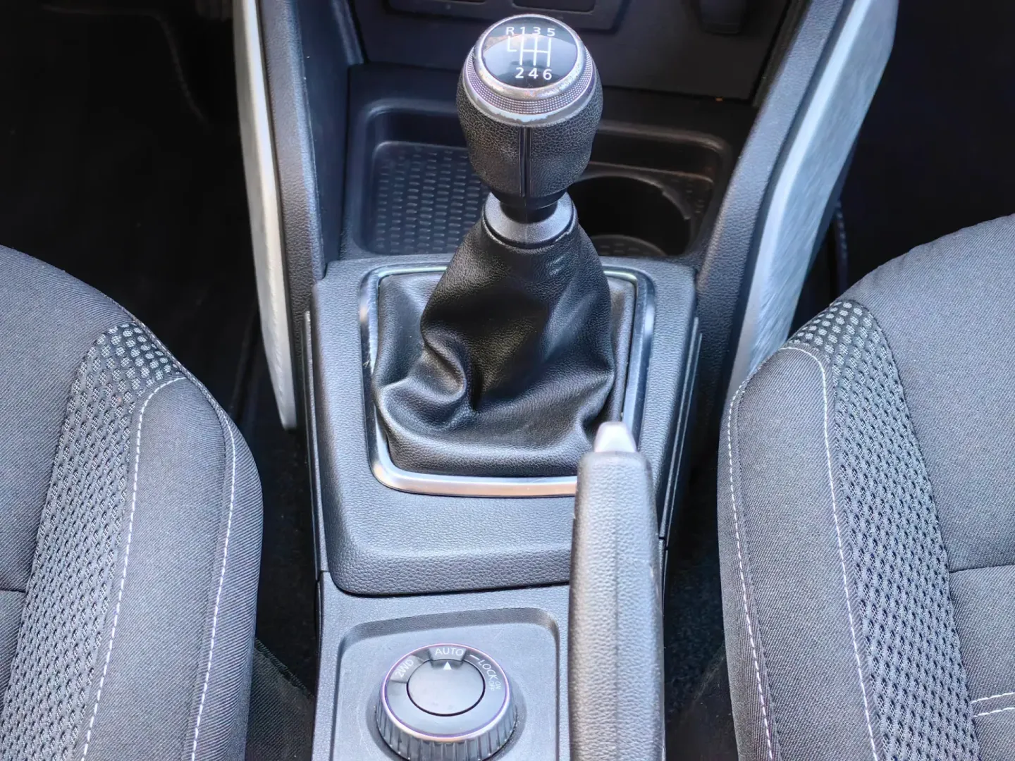 Cumpara/ Vinde online Dacia Duster 2022 SH, la cel mai bun pret pentru tine!