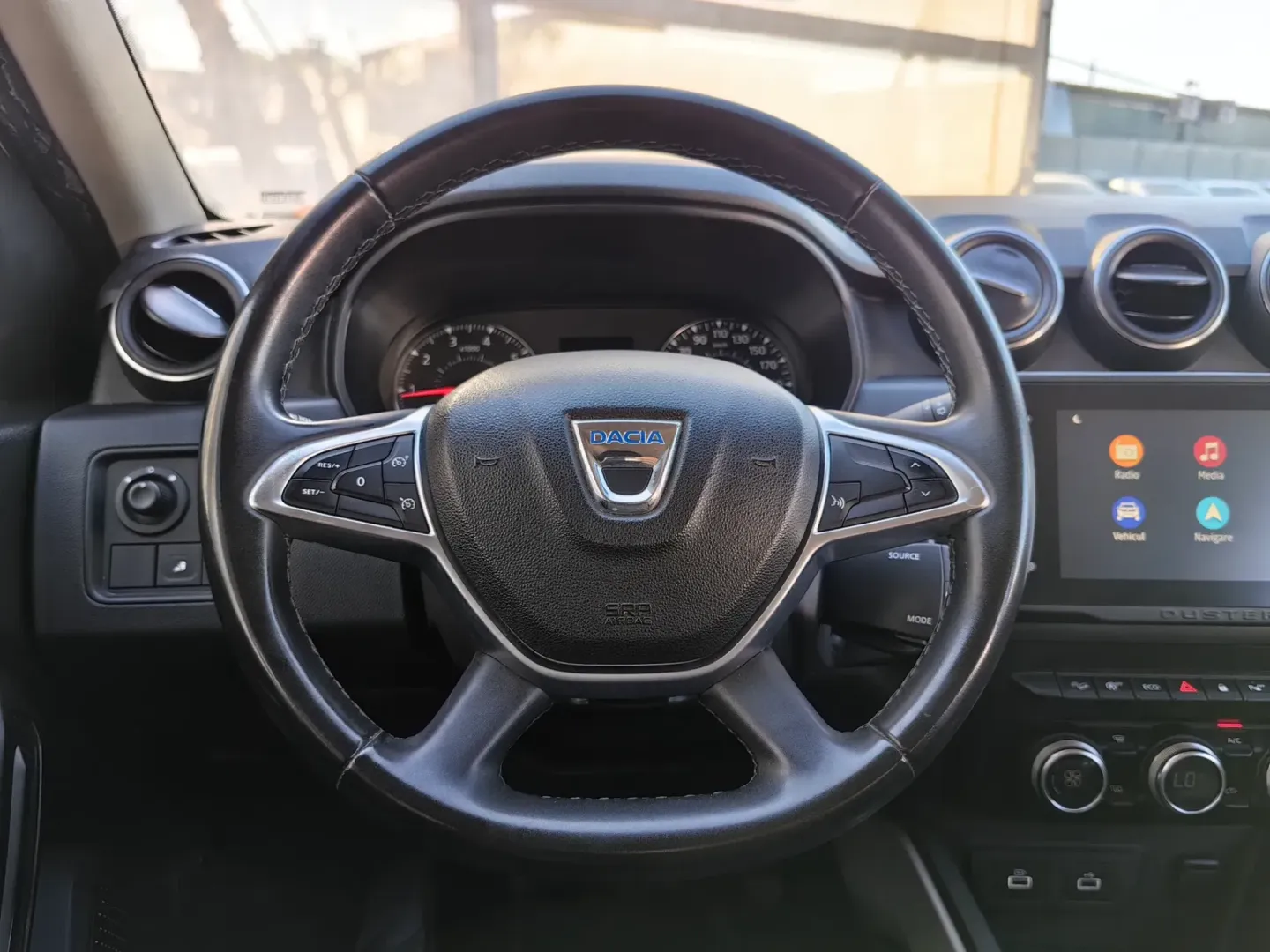 Cumpara/ Vinde online Dacia Duster 2022 SH, la cel mai bun pret pentru tine!