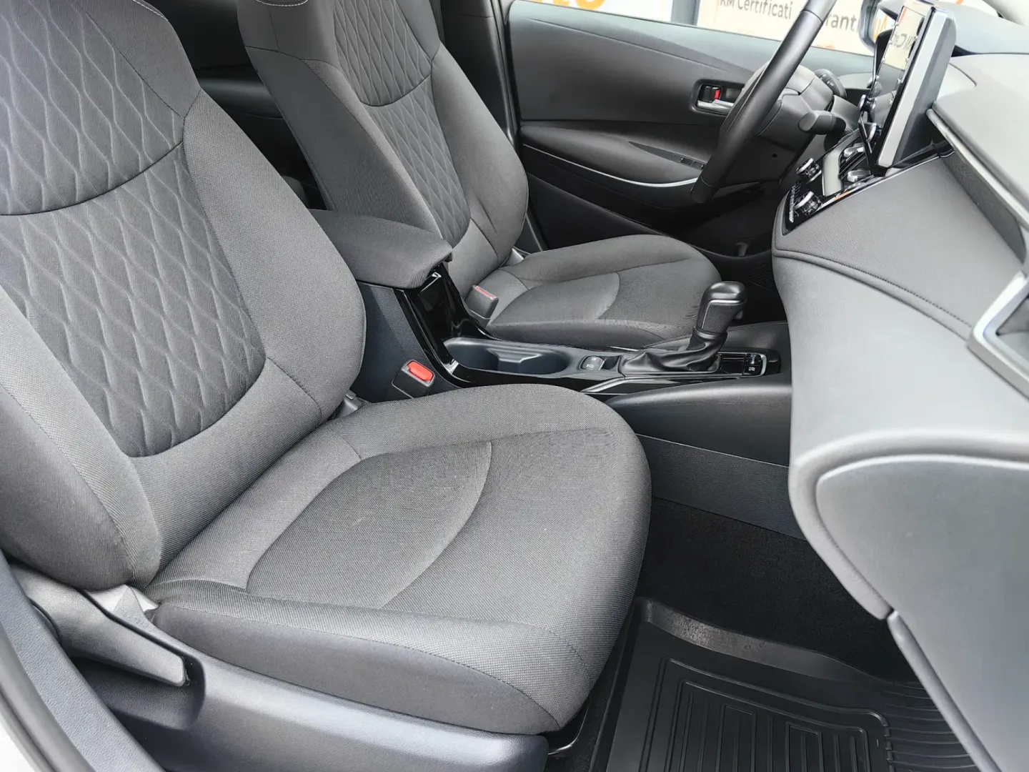 Cumpara/ Vinde online Toyota Corolla 2022 SH, la cel mai bun pret pentru tine!