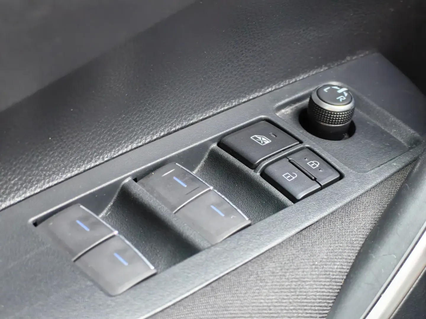 Cumpara/ Vinde online Toyota Corolla 2022 SH, la cel mai bun pret pentru tine!