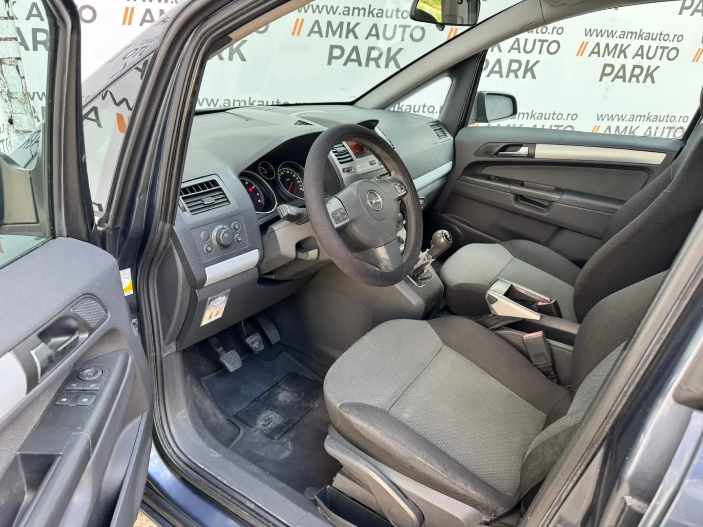 Cumpara/ Vinde online Opel Zafira 2006 SH, la cel mai bun pret pentru tine!
