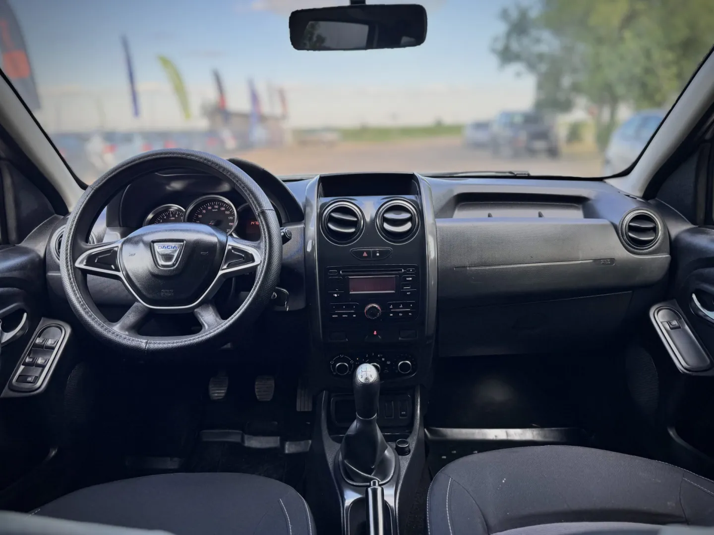 Cumpara/ Vinde online Dacia Duster 2017 SH, la cel mai bun pret pentru tine!