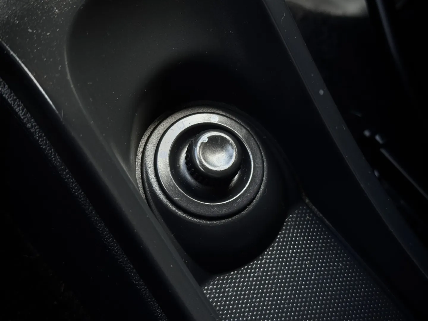 Cumpara/ Vinde online Dacia Duster 2017 SH, la cel mai bun pret pentru tine!