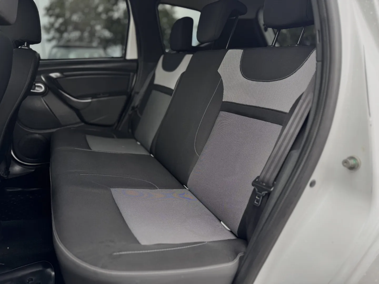 Cumpara/ Vinde online Dacia Duster 2017 SH, la cel mai bun pret pentru tine!