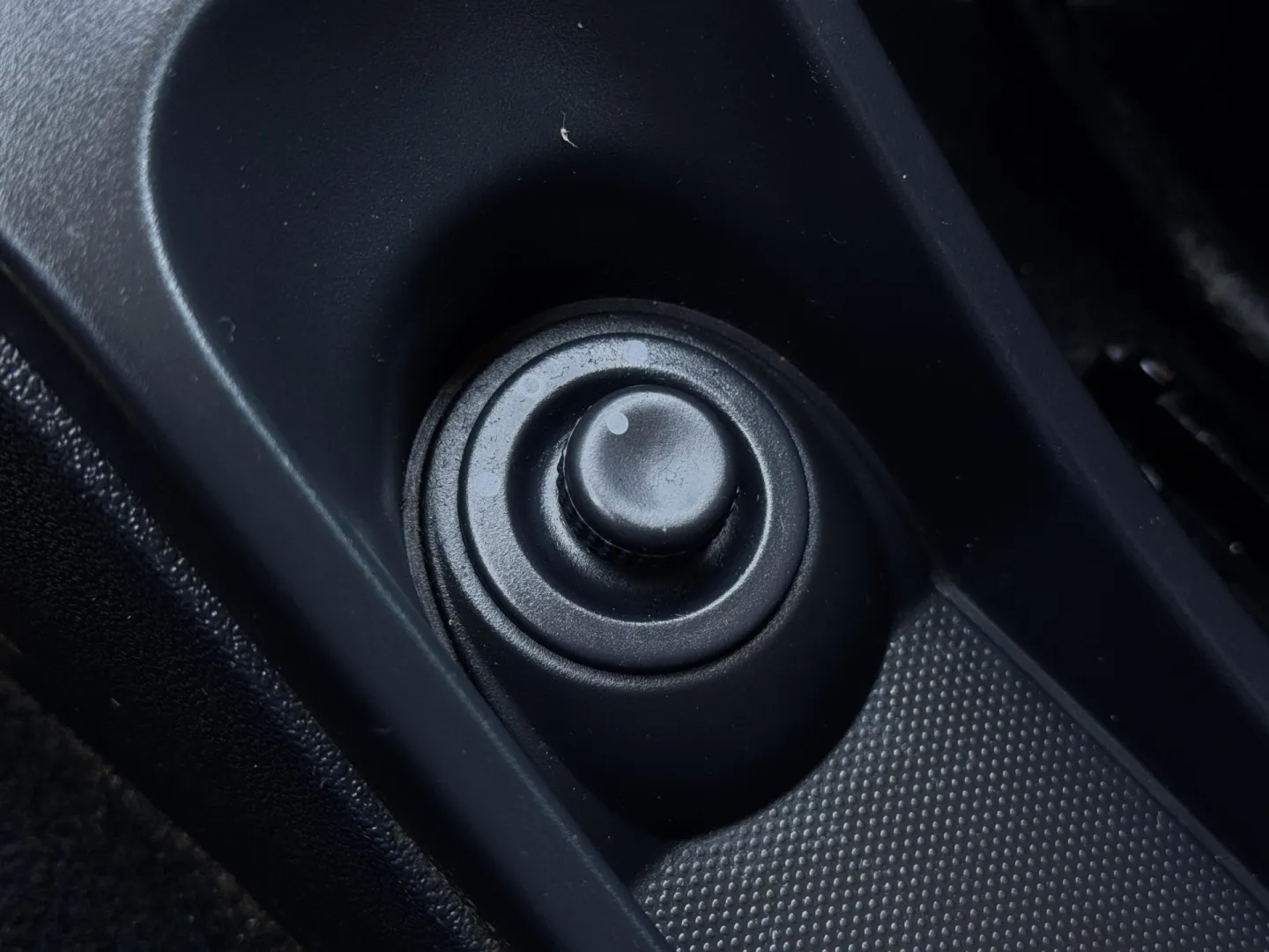 Cumpara/ Vinde online Dacia Duster 2014 SH, la cel mai bun pret pentru tine!
