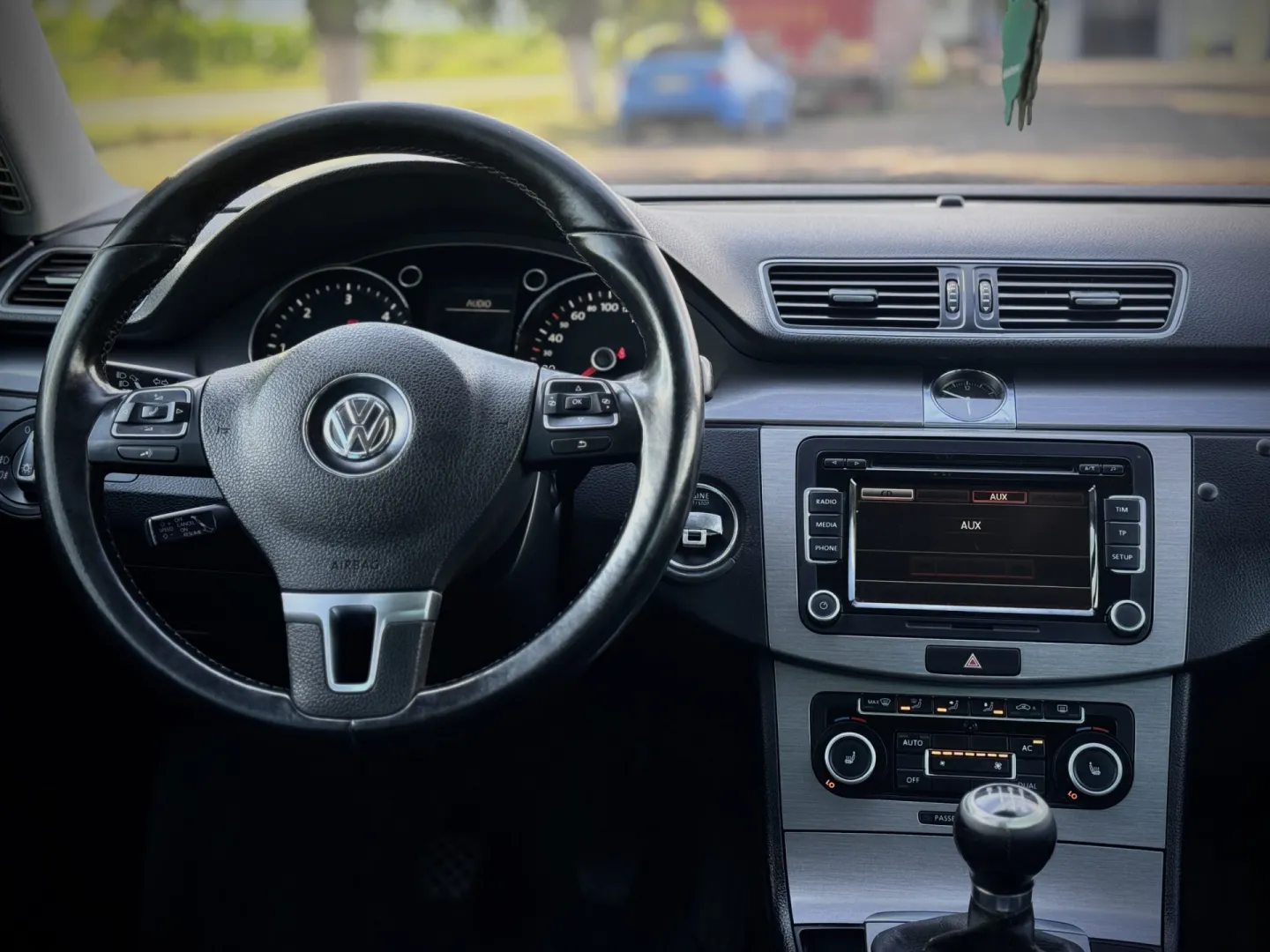 Cumpara/ Vinde online Volkswagen Passat 2011 SH, la cel mai bun pret pentru tine!