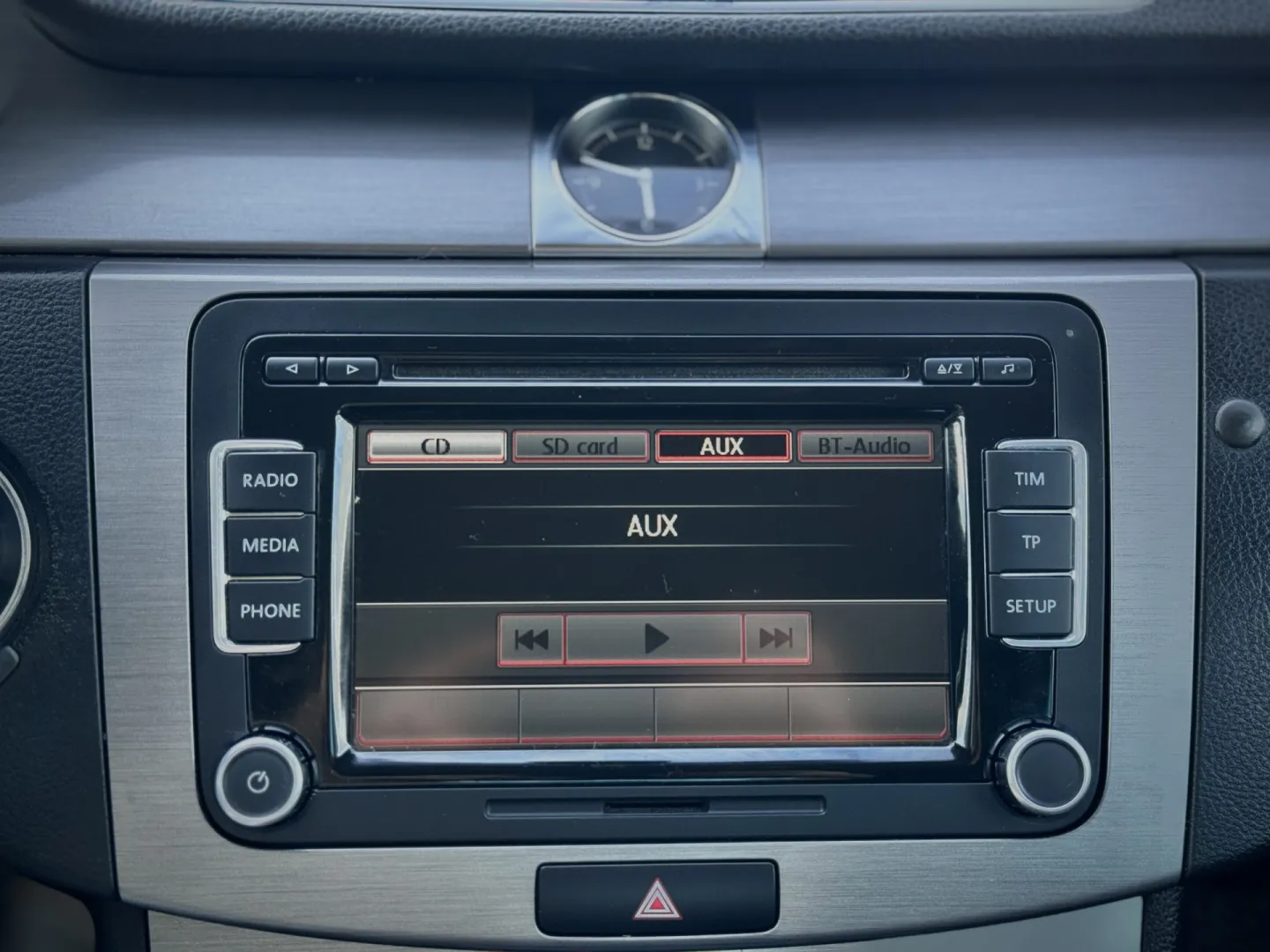 Cumpara/ Vinde online Volkswagen Passat 2011 SH, la cel mai bun pret pentru tine!
