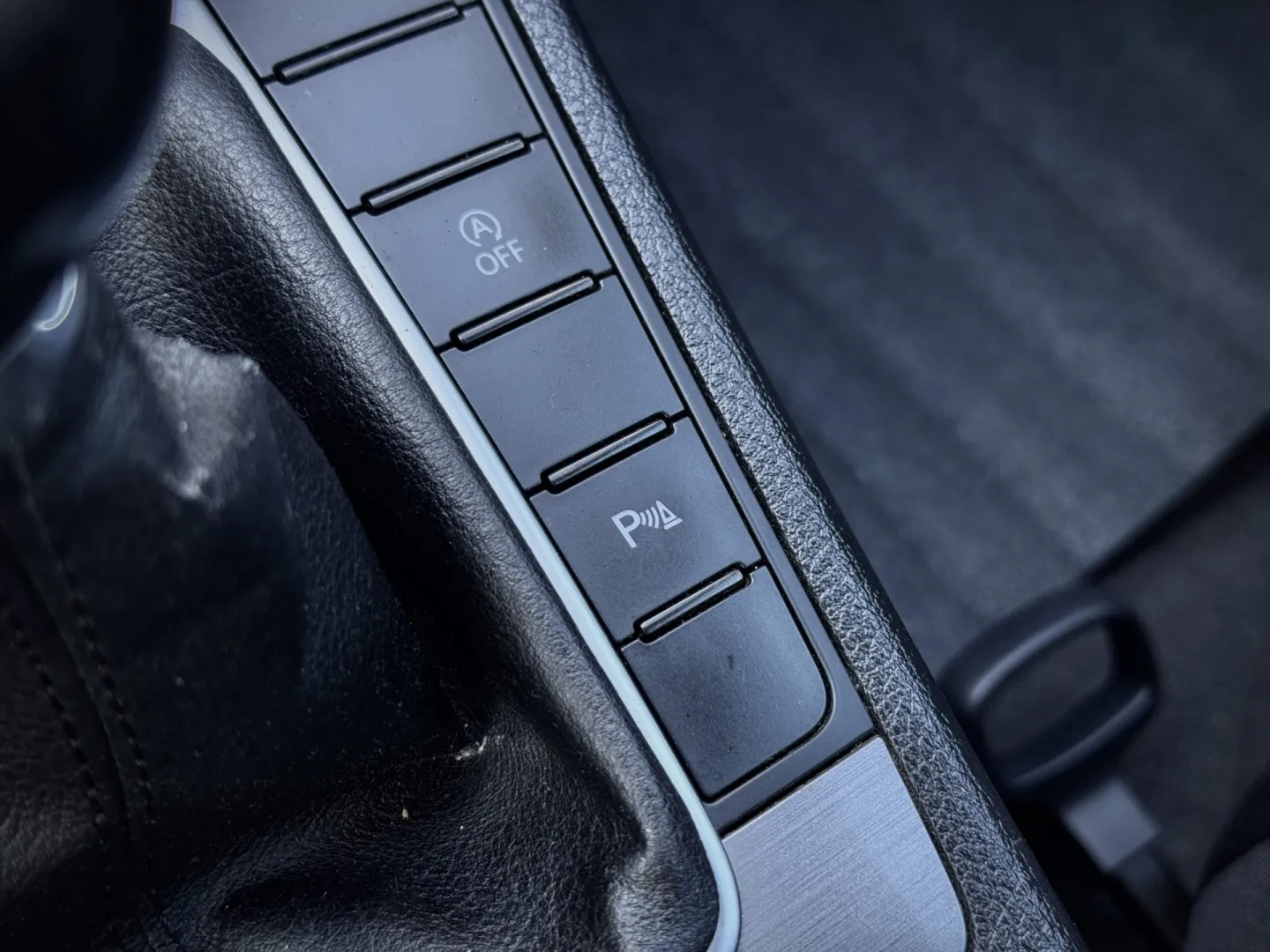 Cumpara/ Vinde online Volkswagen Passat 2011 SH, la cel mai bun pret pentru tine!