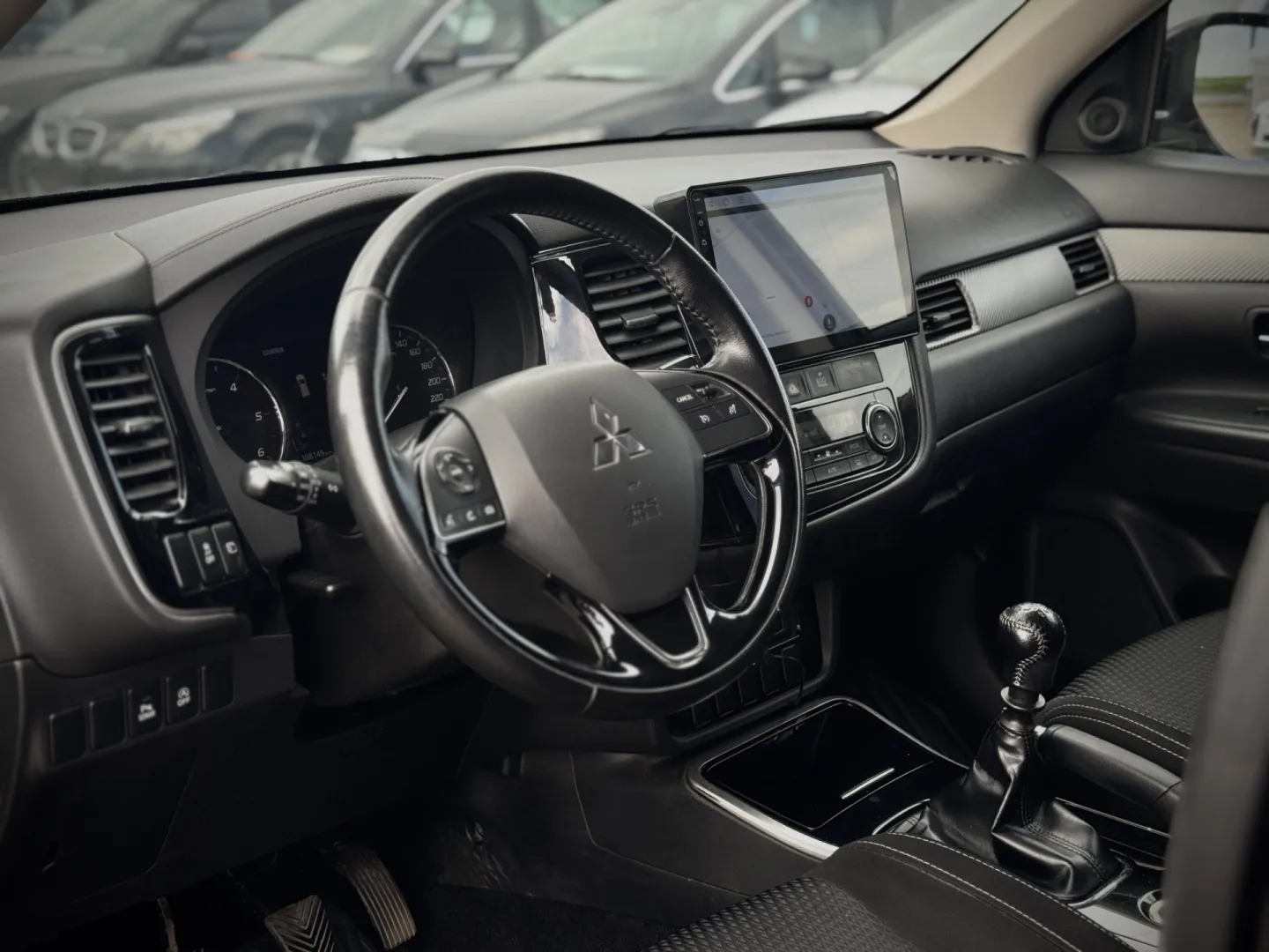 Cumpara/ Vinde online Mitsubishi Outlander 2017 SH, la cel mai bun pret pentru tine!