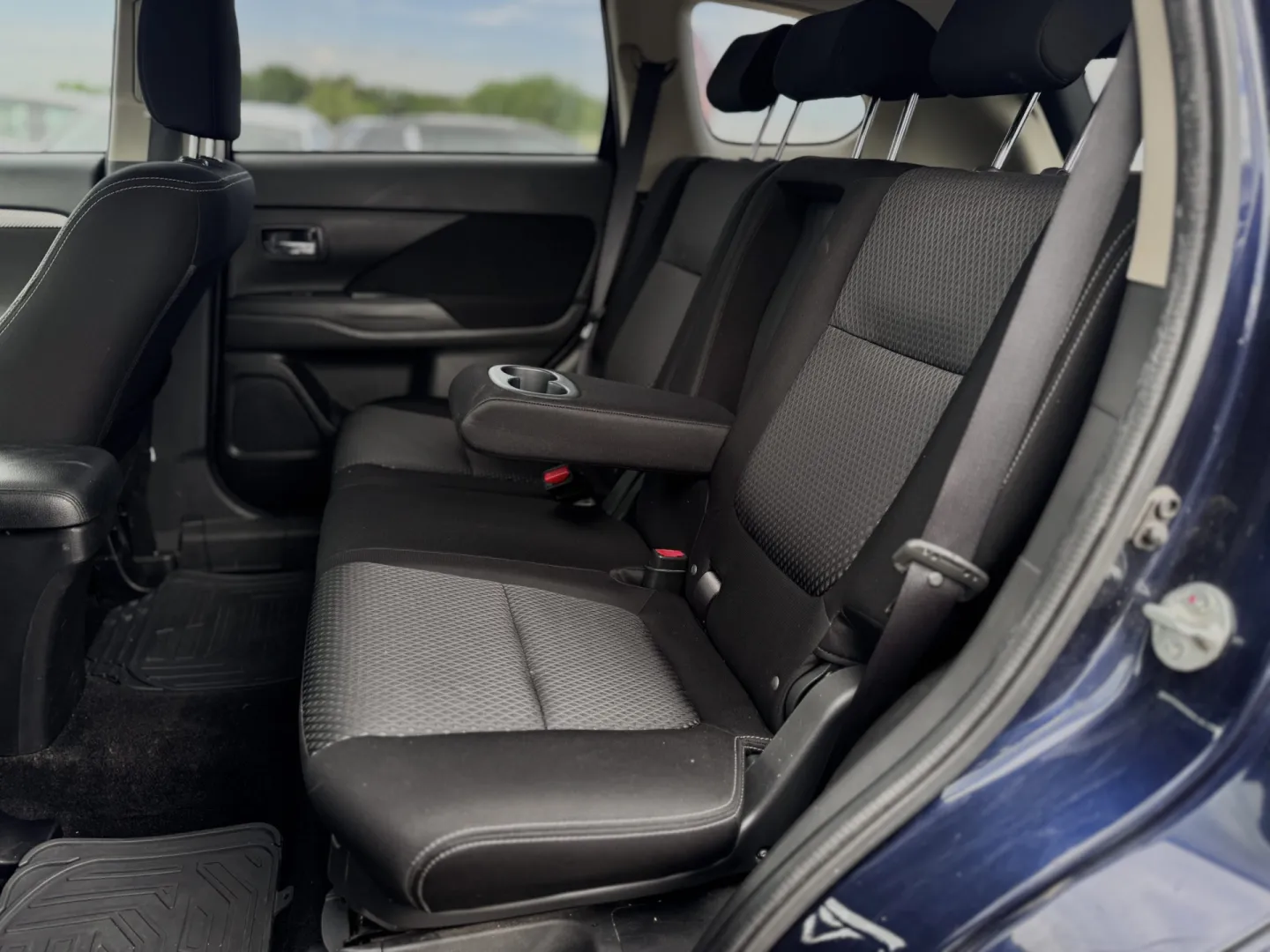 Cumpara/ Vinde online Mitsubishi Outlander 2017 SH, la cel mai bun pret pentru tine!