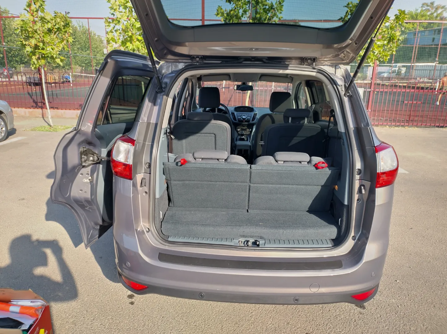 Cumpara/ Vinde online Ford Grand C-Max 2012 SH, la cel mai bun pret pentru tine!