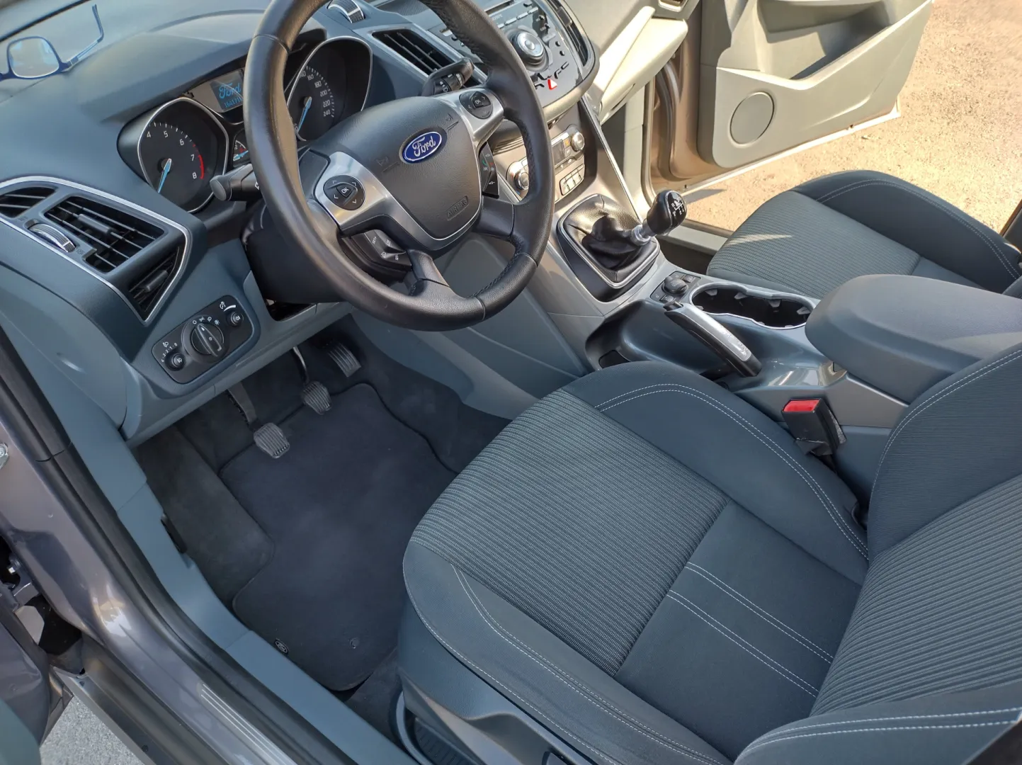 Cumpara/ Vinde online Ford Grand C-Max 2012 SH, la cel mai bun pret pentru tine!