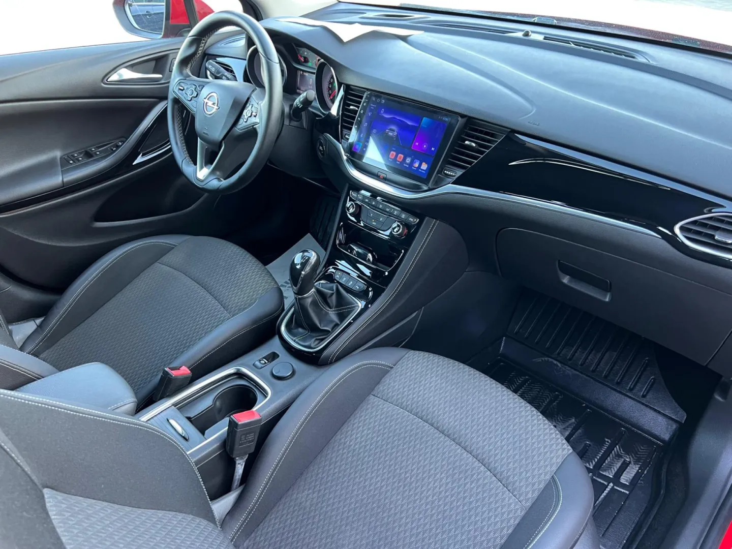 Cumpara/ Vinde online Opel Astra 2016 SH, la cel mai bun pret pentru tine!