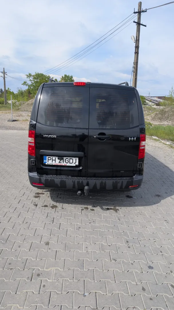 Cumpara/ Vinde online Hyundai H-1 2012 SH, la cel mai bun pret pentru tine!