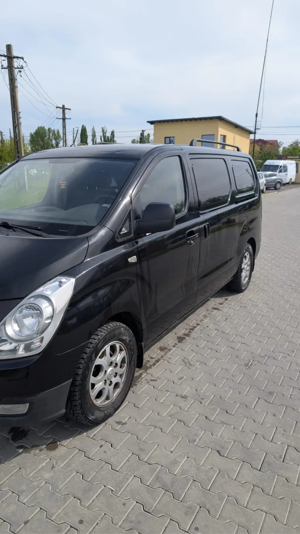 Cumpara/ Vinde online Hyundai H-1 2012 SH, la cel mai bun pret pentru tine!