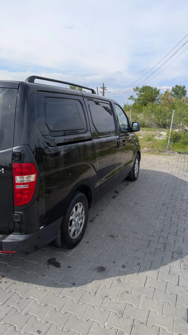 Cumpara/ Vinde online Hyundai H-1 2012 SH, la cel mai bun pret pentru tine!