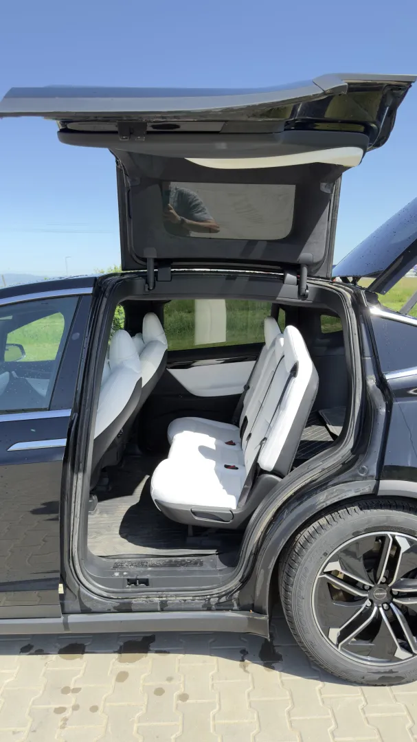 Cumpara/ Vinde online Tesla Model X 2021 SH, la cel mai bun pret pentru tine!