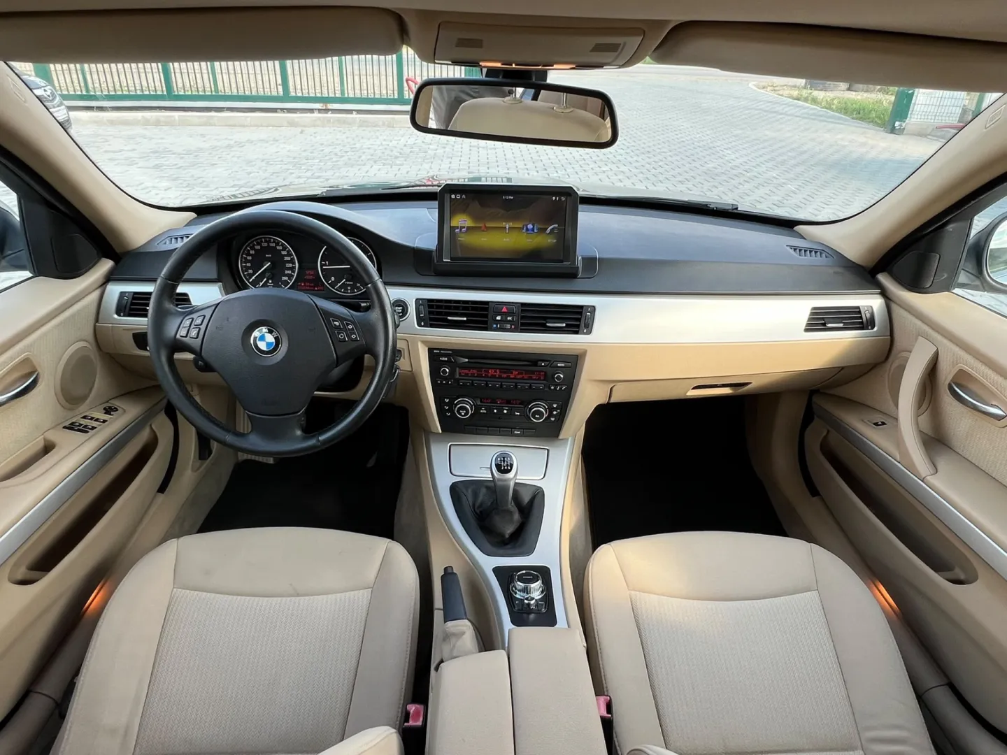 Cumpara/ Vinde online BMW 320 2009 SH, la cel mai bun pret pentru tine!
