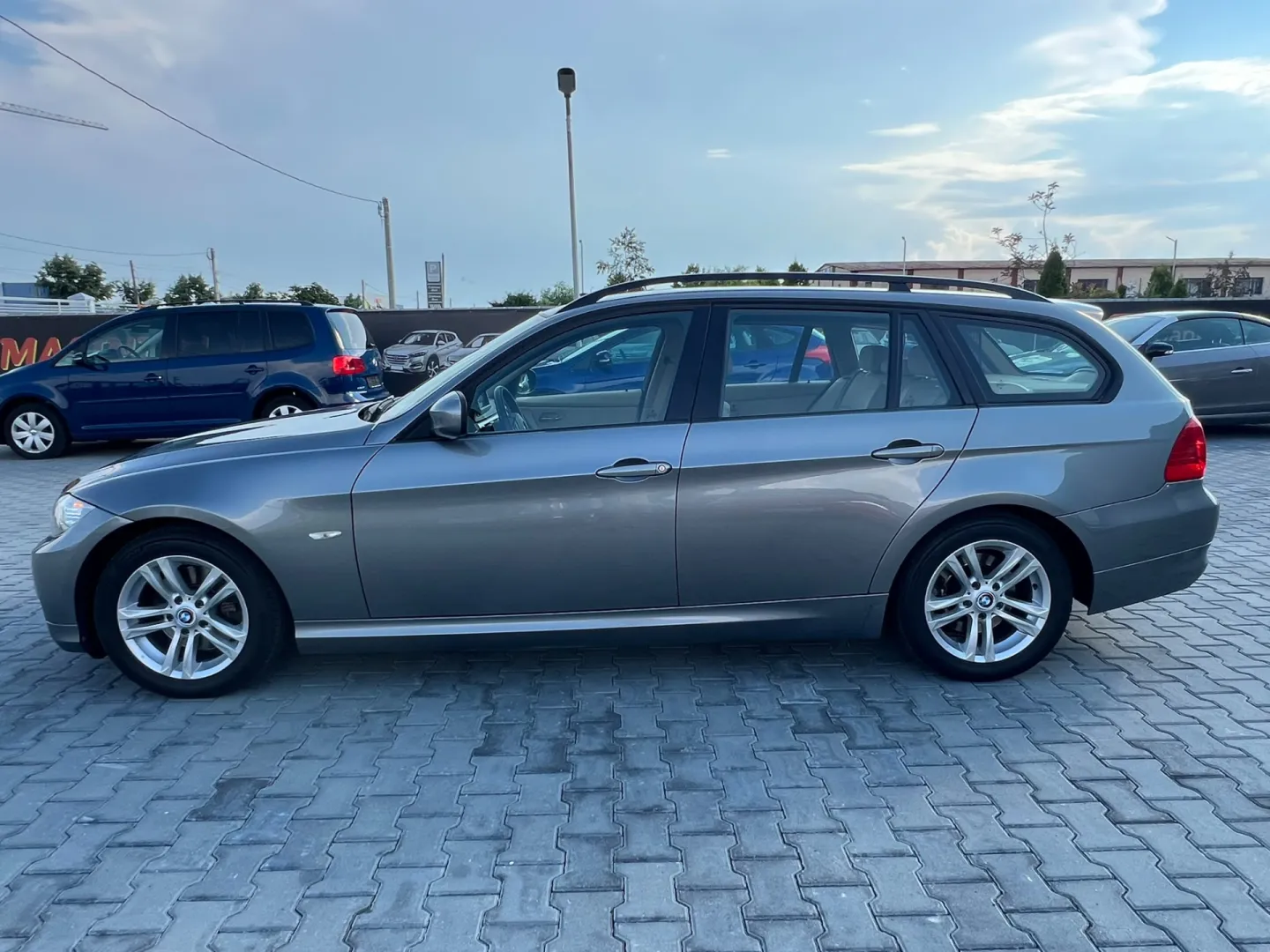 Cumpara/ Vinde online BMW 320 2009 SH, la cel mai bun pret pentru tine!