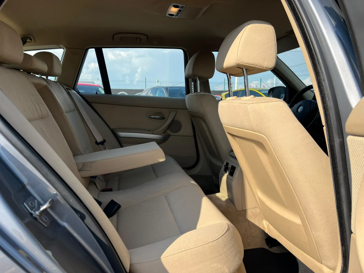 Cumpara/ Vinde online BMW 320 2009 SH, la cel mai bun pret pentru tine!