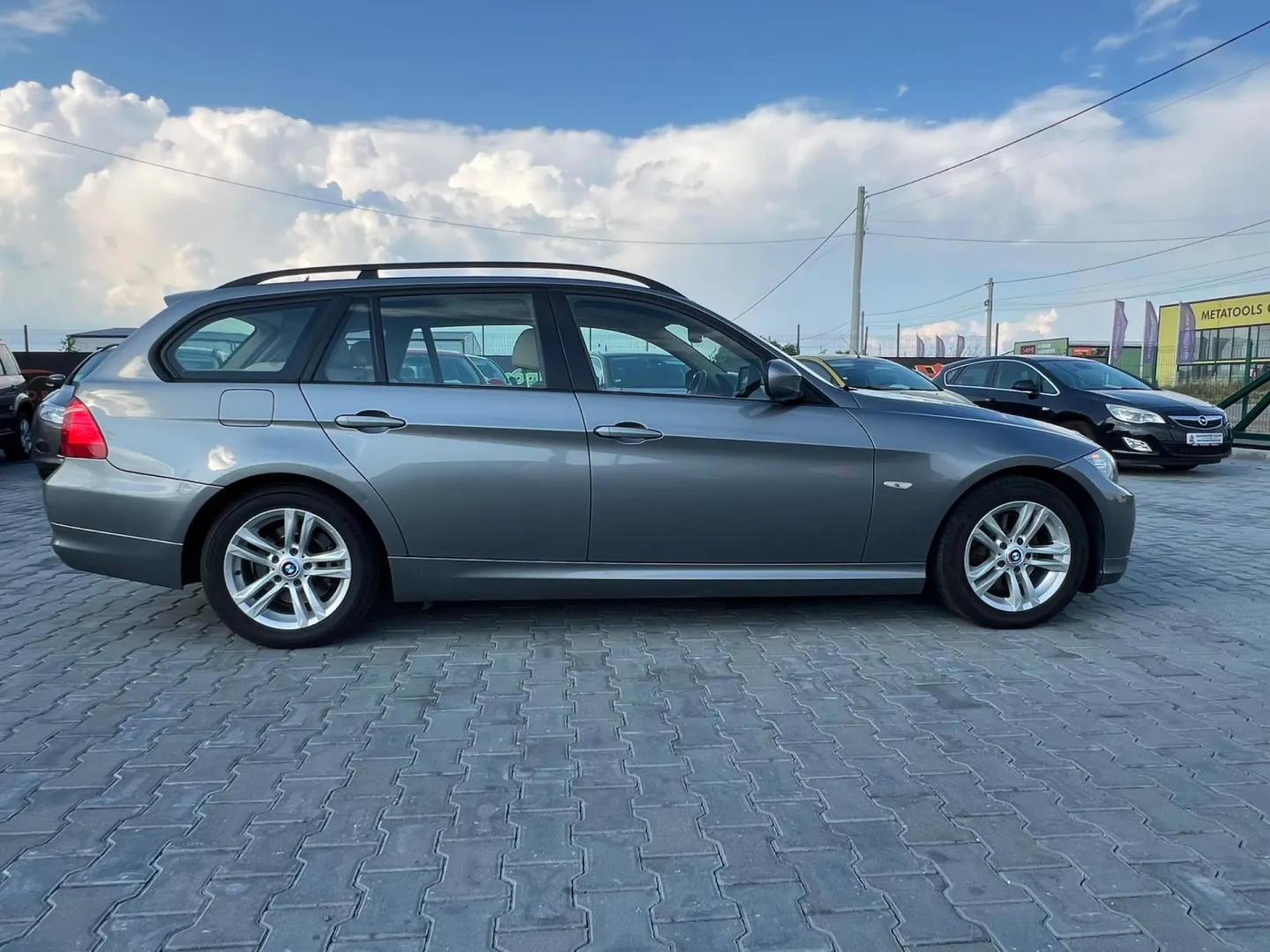 Cumpara/ Vinde online BMW 320 2009 SH, la cel mai bun pret pentru tine!