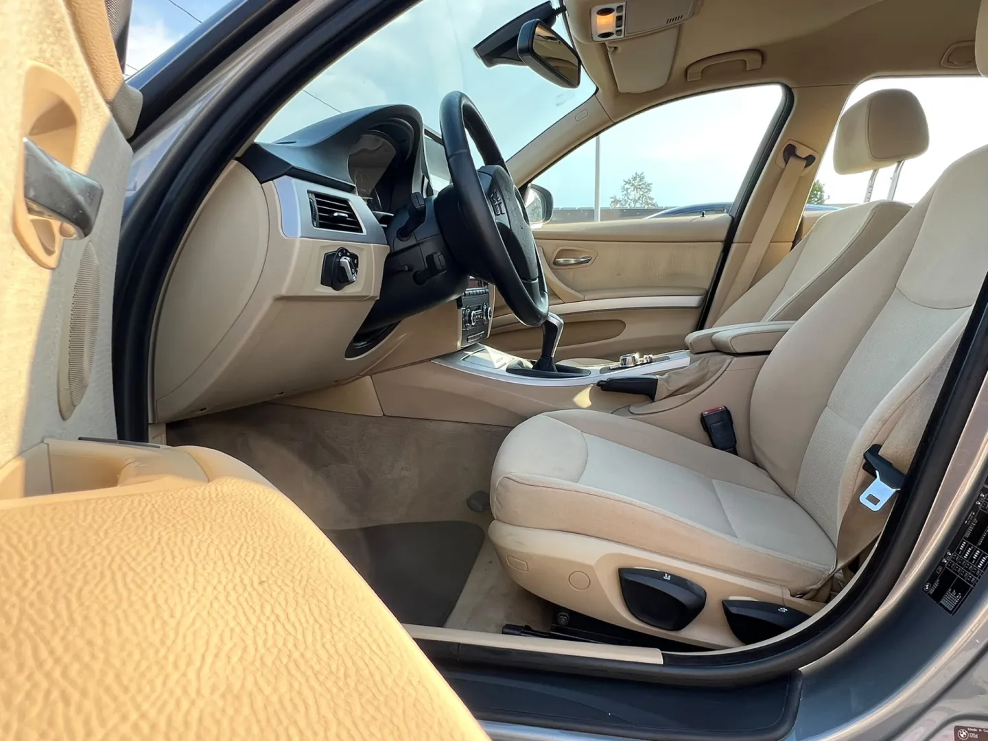 Cumpara/ Vinde online BMW 320 2009 SH, la cel mai bun pret pentru tine!