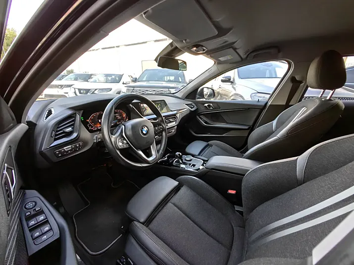 Cumpără / Vinde BMW 1 Series 2023 SH, la cel mai bun pret pentru tine!