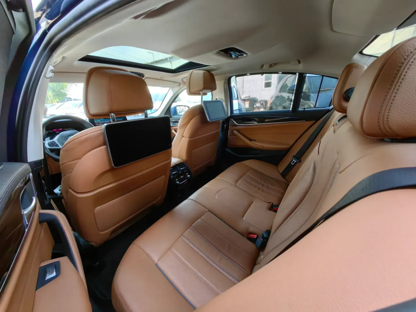 Cumpara/ Vinde online BMW 5 Series 2022 SH, la cel mai bun pret pentru tine!