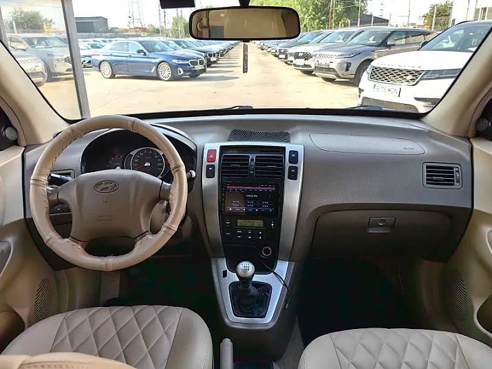 Cumpără / Vinde Hyundai Tucson 2006 SH, la cel mai bun pret pentru tine!