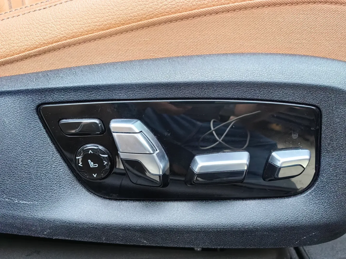 Cumpara/ Vinde online BMW 5 Series 2022 SH, la cel mai bun pret pentru tine!