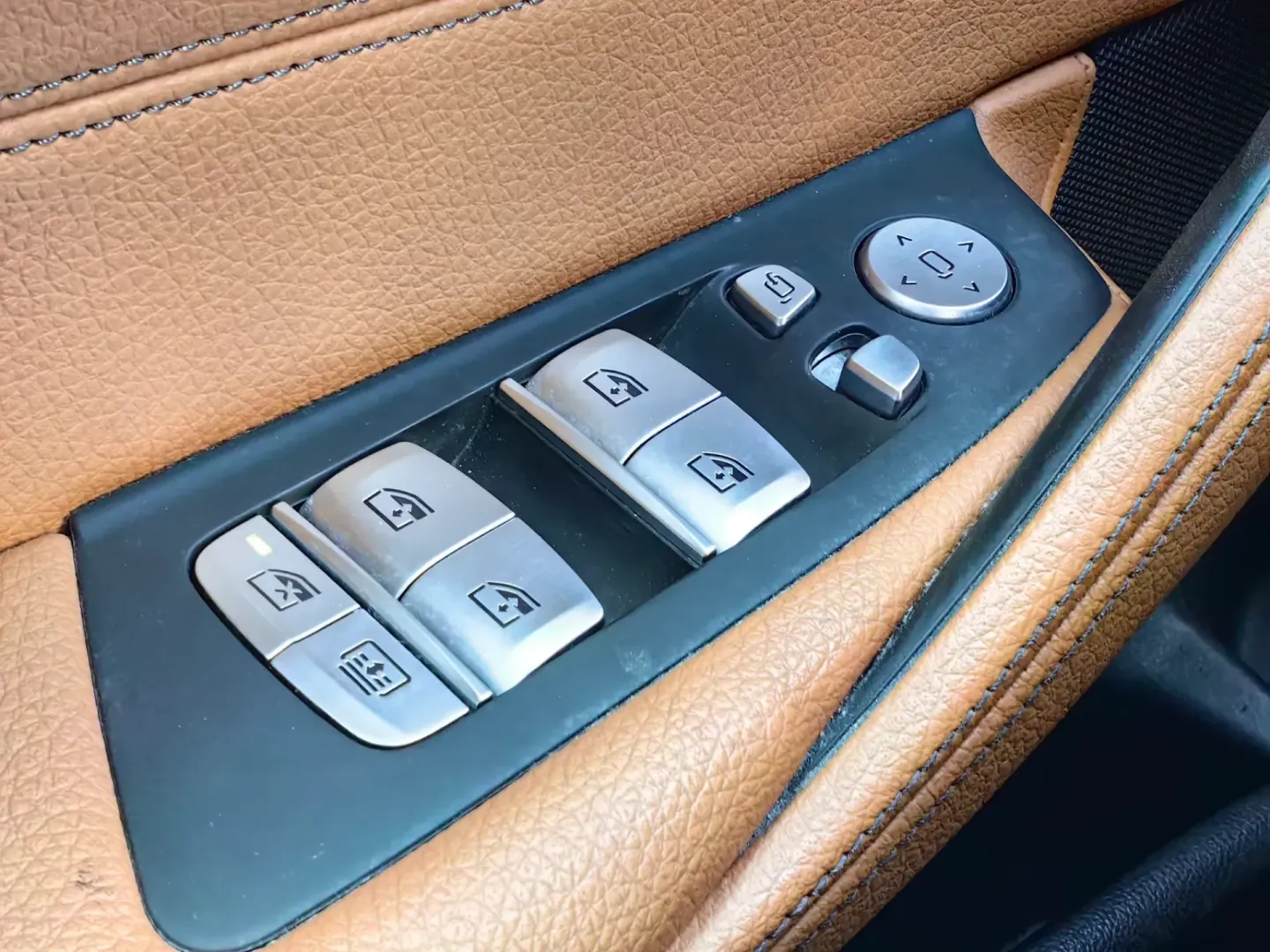 Cumpara/ Vinde online BMW 5 Series 2022 SH, la cel mai bun pret pentru tine!