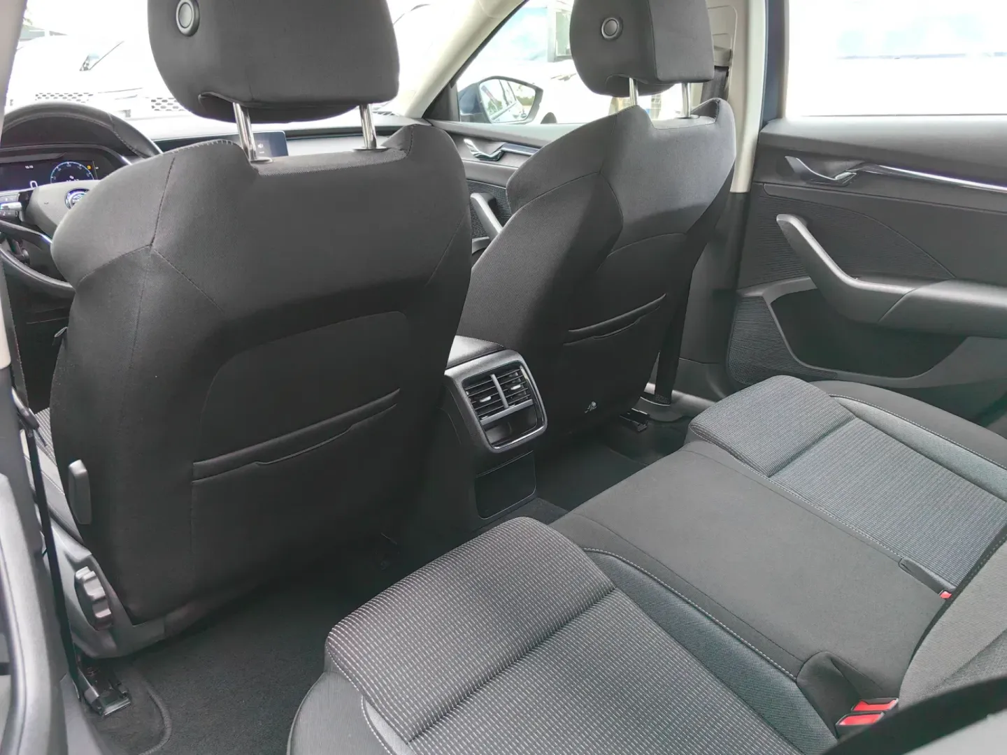 Cumpara/ Vinde online Skoda Octavia 2021 SH, la cel mai bun pret pentru tine!