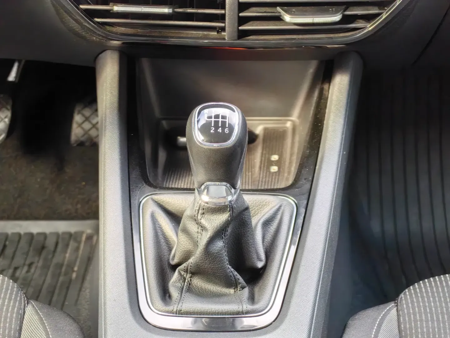 Cumpara/ Vinde online Skoda Octavia 2021 SH, la cel mai bun pret pentru tine!
