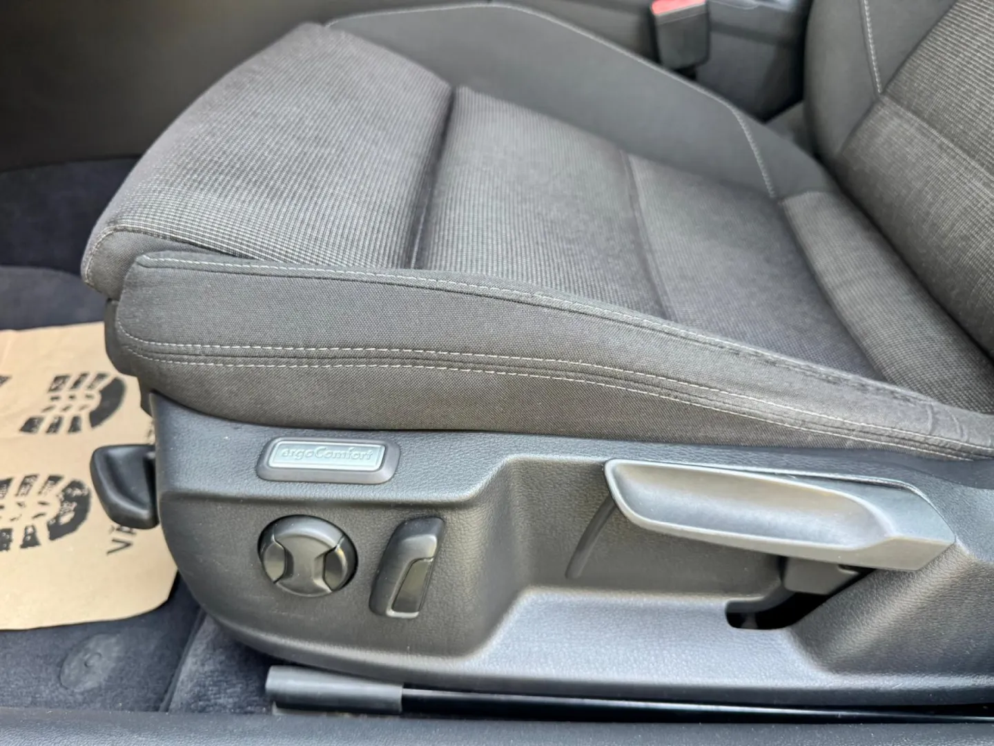 Cumpara/ Vinde online Volkswagen Passat 2016 SH, la cel mai bun pret pentru tine!