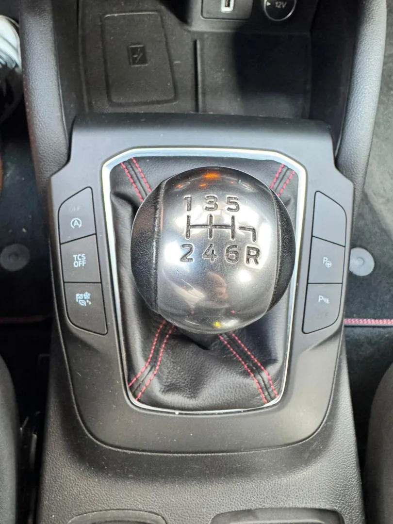 Cumpara/ Vinde online Ford Focus 2019 SH, la cel mai bun pret pentru tine!