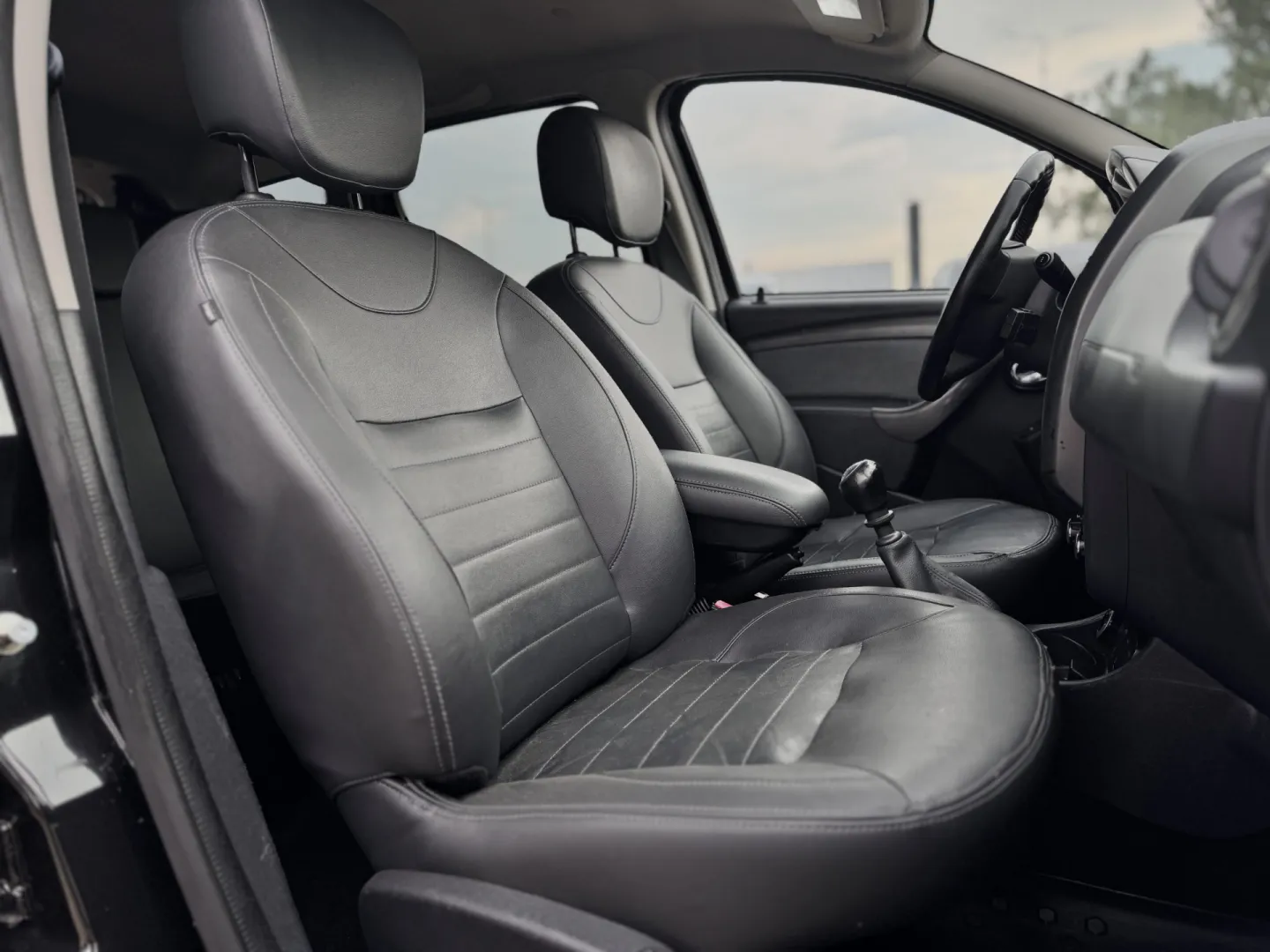 Cumpara/ Vinde online Dacia Duster 2016 SH, la cel mai bun pret pentru tine!
