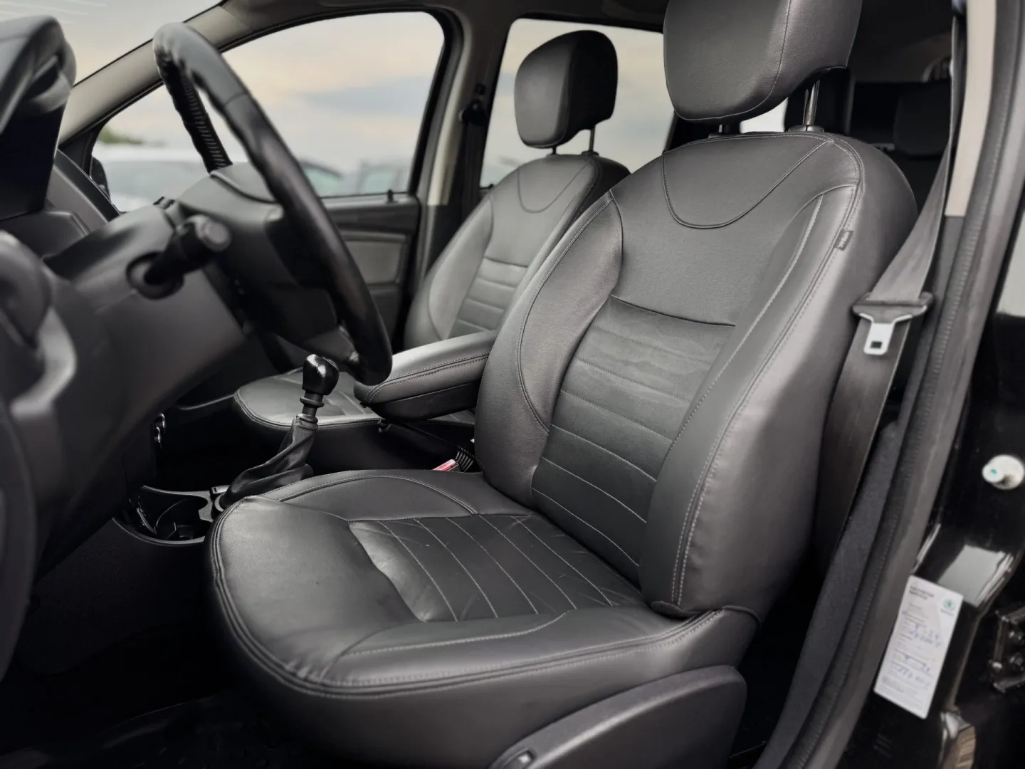 Cumpara/ Vinde online Dacia Duster 2016 SH, la cel mai bun pret pentru tine!