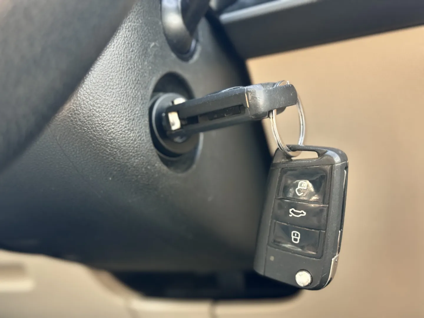 Cumpara/ Vinde online Seat Leon 2014 SH, la cel mai bun pret pentru tine!